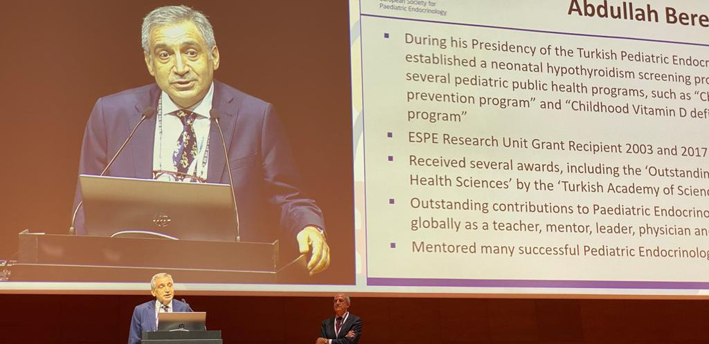 ESPE, 
202 2Outstanding Clinician Award